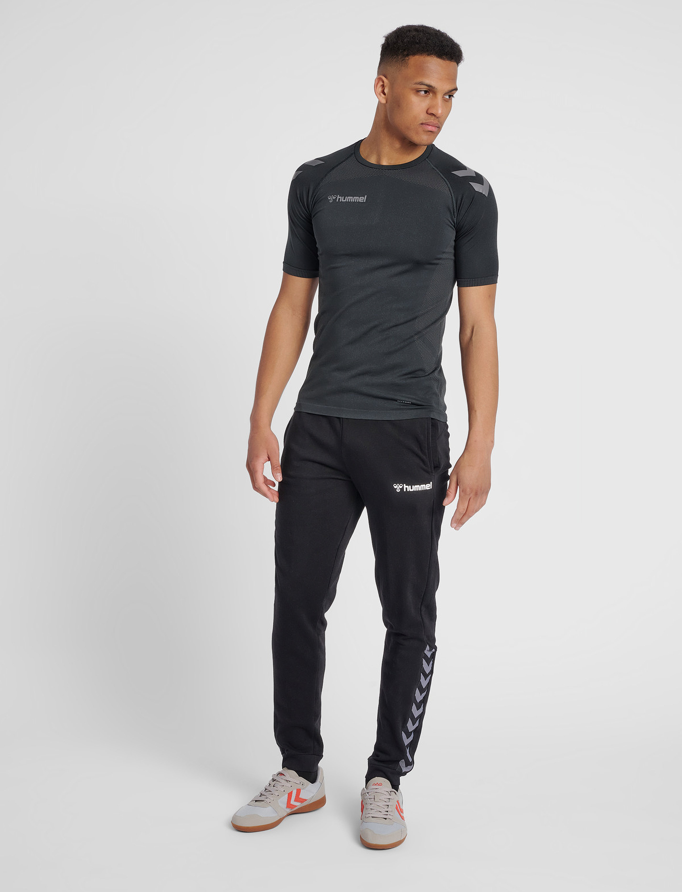 Hummel - hmlAUTHENTIC SWEAT PANT - black/white - 4