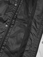 Hummel - AUTH. CHARGE ALL-WEATHER JKT - kurtki z powłoką shell i przeciwdeszczowe - black/black - 7