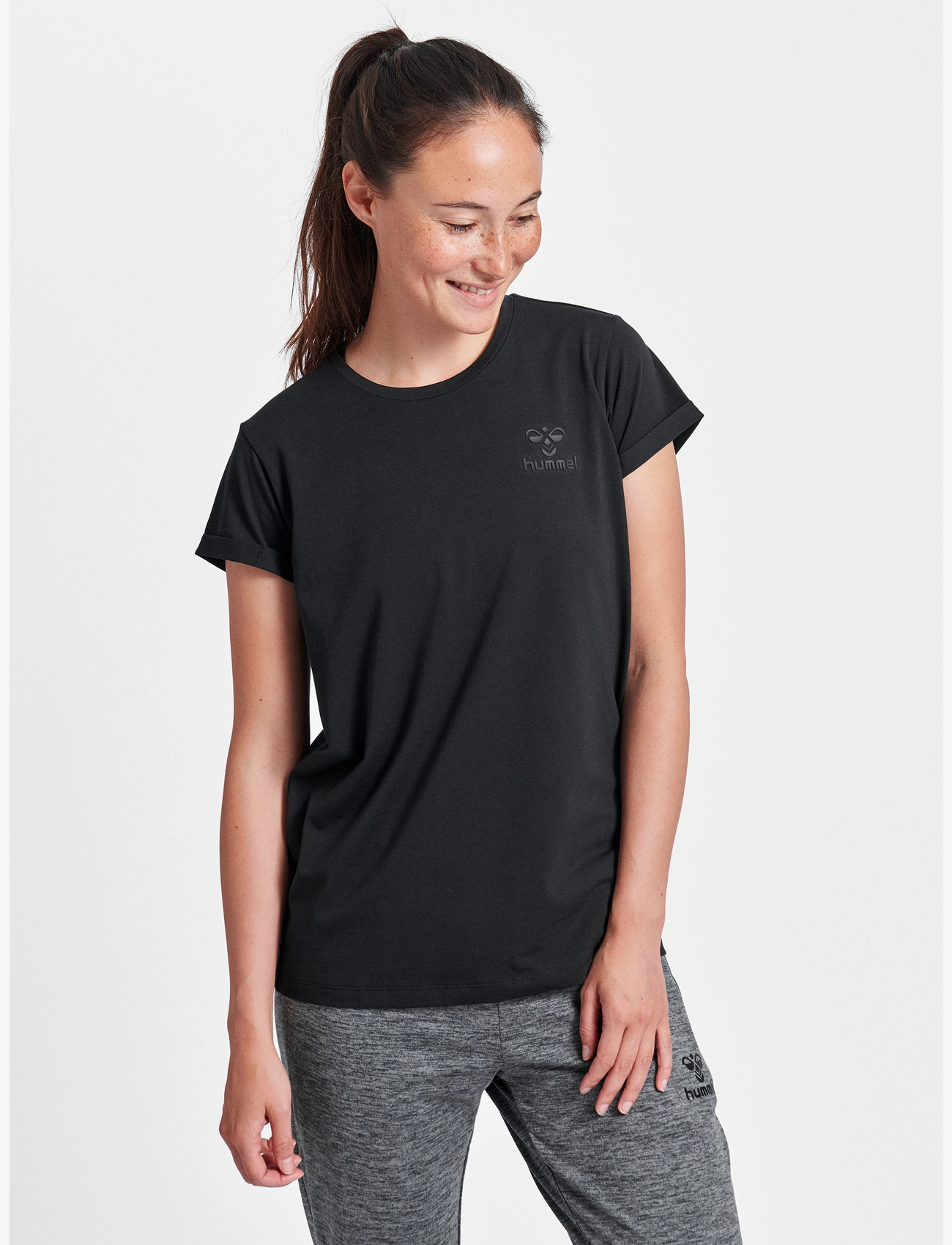 Hummel - HMLISOBELLA T-SHIRT S/S - black - 3