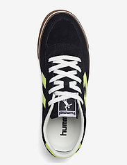 Hummel - STADIL 3.0 SUEDE - sportiska stila apavi ar pazeminātu potītes daļu - black - 3