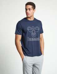 Hummel - hmlPETER T-SHIRT S/S - t-shirts - blue nights - 0