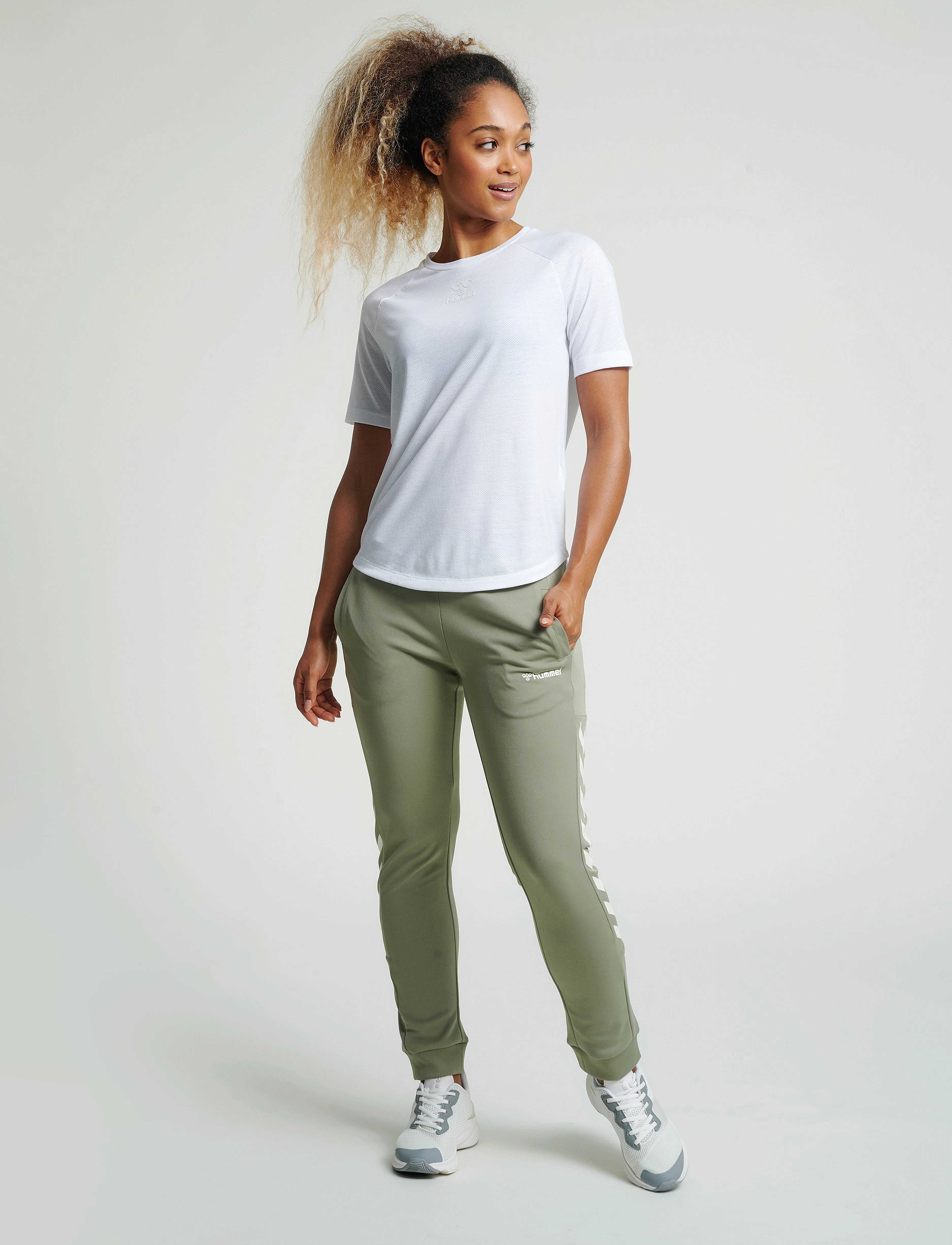 Hummel - hmlVANJA T-SHIRT S/S - white - 4