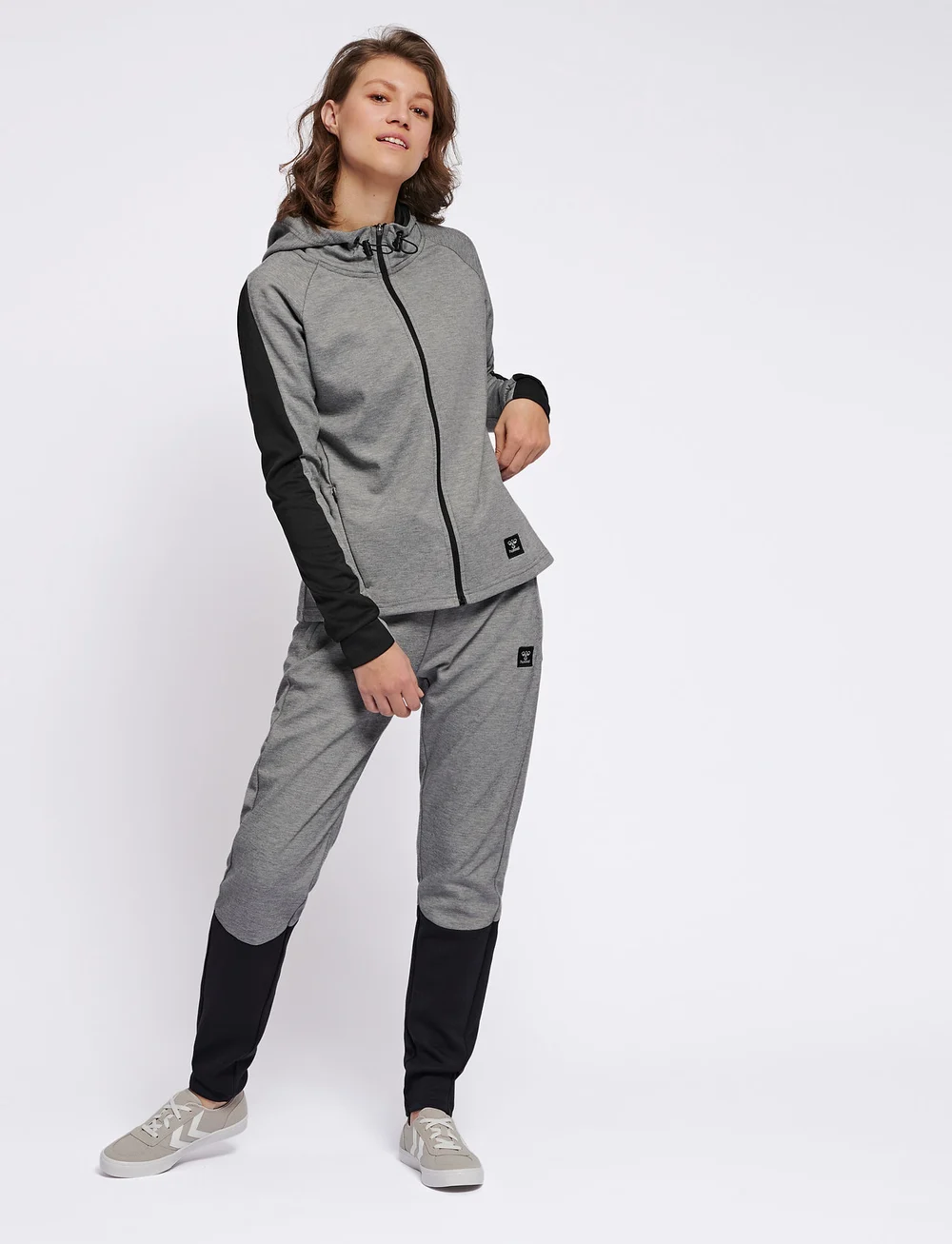Hummel - hmlESSI ZIP HOODIE - oberteile - grey melange - 3