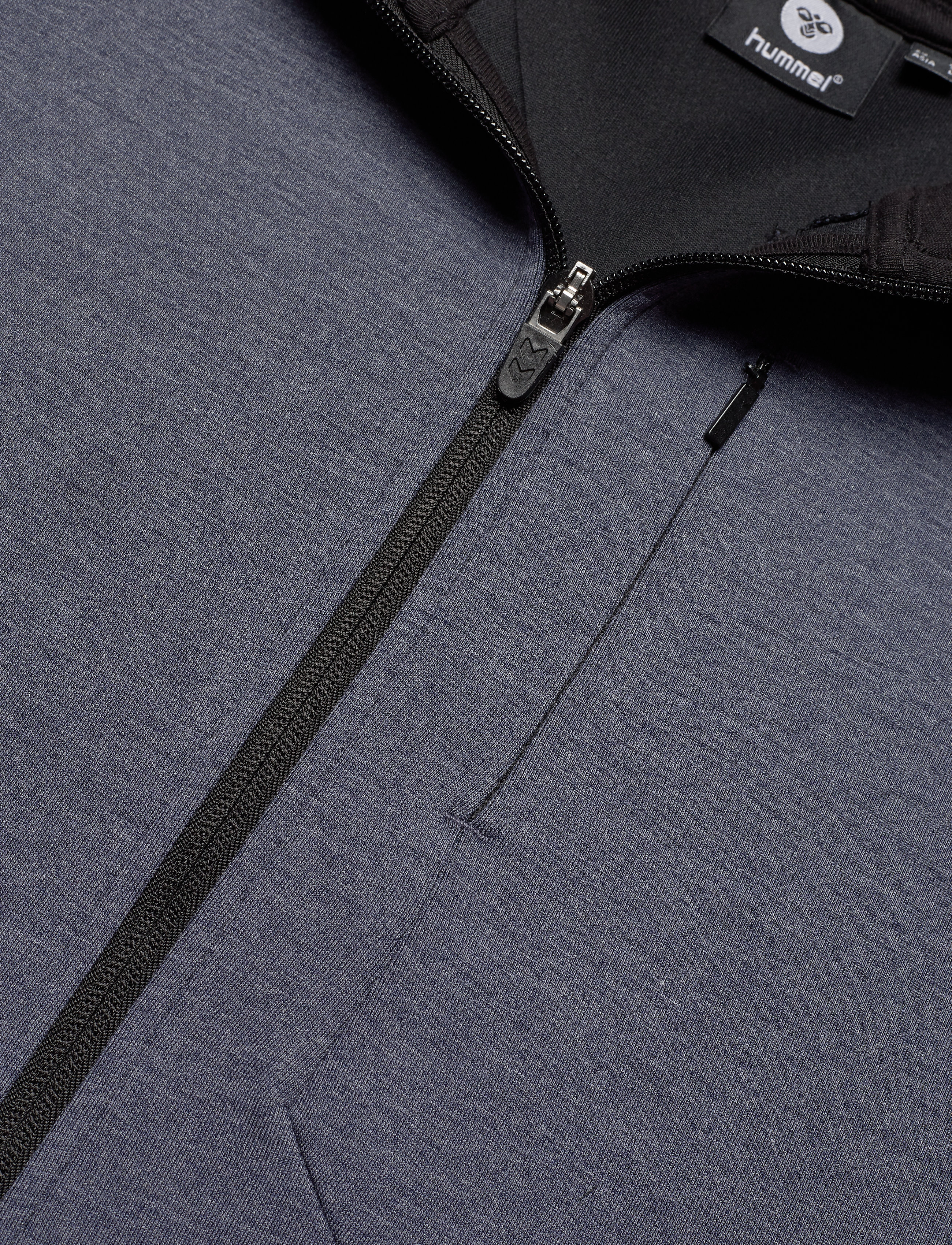 Hummel - hmlTROPPER ZIP HOODIE - black iris melange - 4