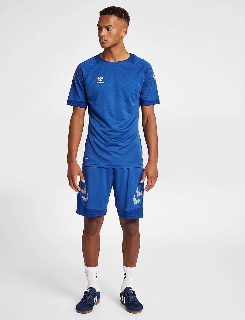 Hummel - hmlLEAD S/S POLY JERSEY - t-shirts - true blue - 0