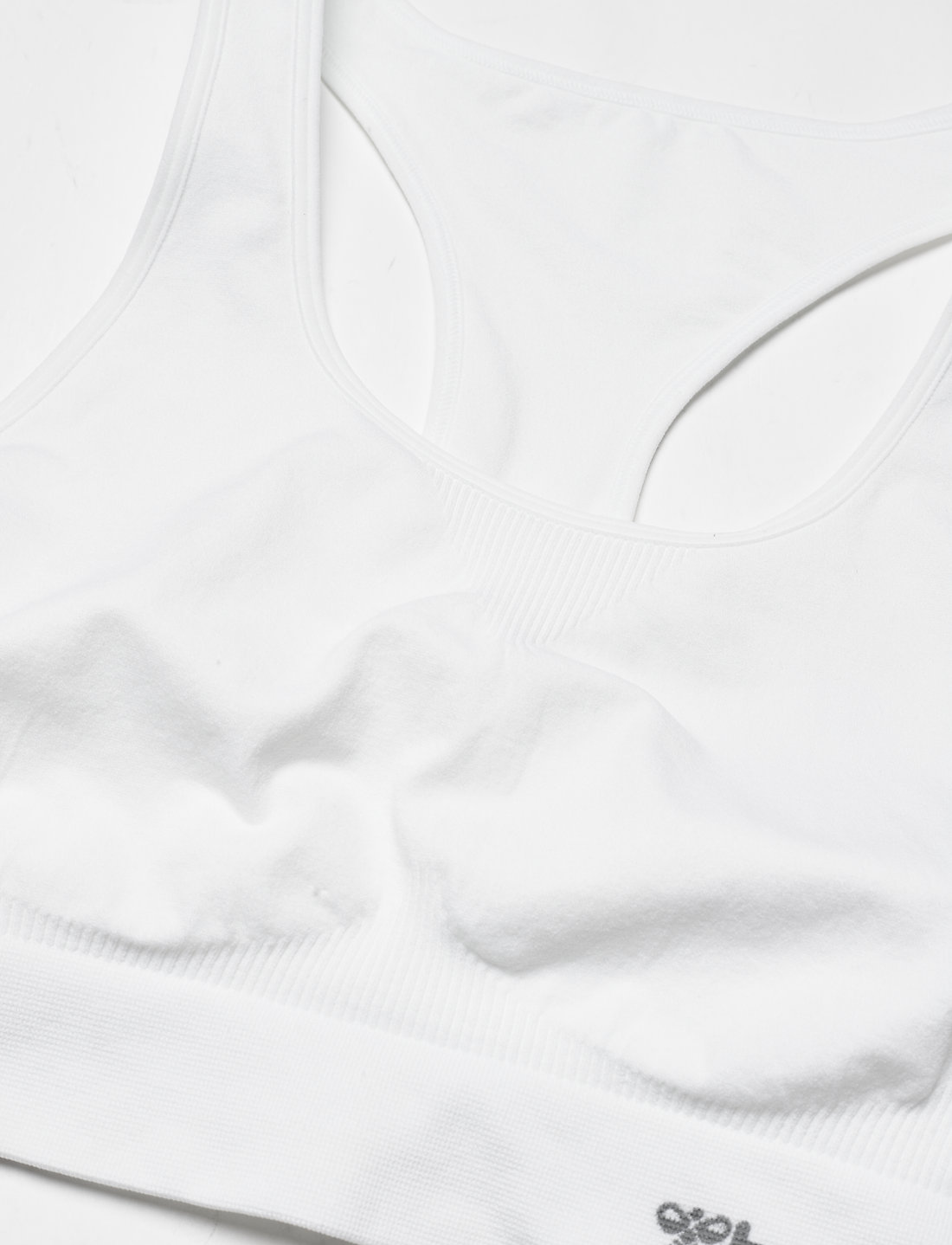 Hummel - hmlTIF SEAMLESS SPORTS TOP - mittlerer halt - white - 5