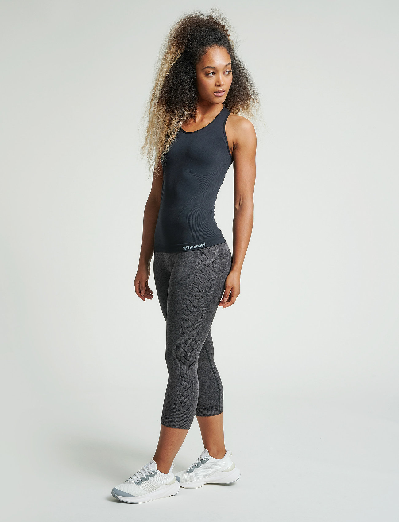 Hmltif Seamless Top 2