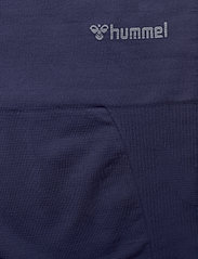 Hummel - hmlTIF SEAMLESS CYLING SHORTS - bezvīļu legingi - black iris - 5