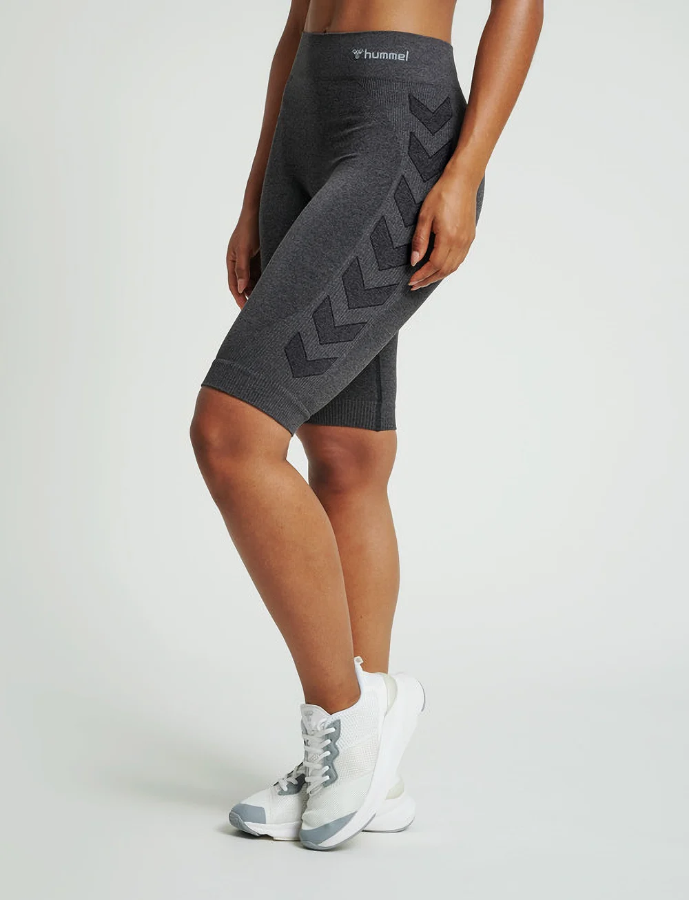 Hummel - hmlCI SEAMLESS CYCLING SHORTS - 1/2 længde - black melange - 0