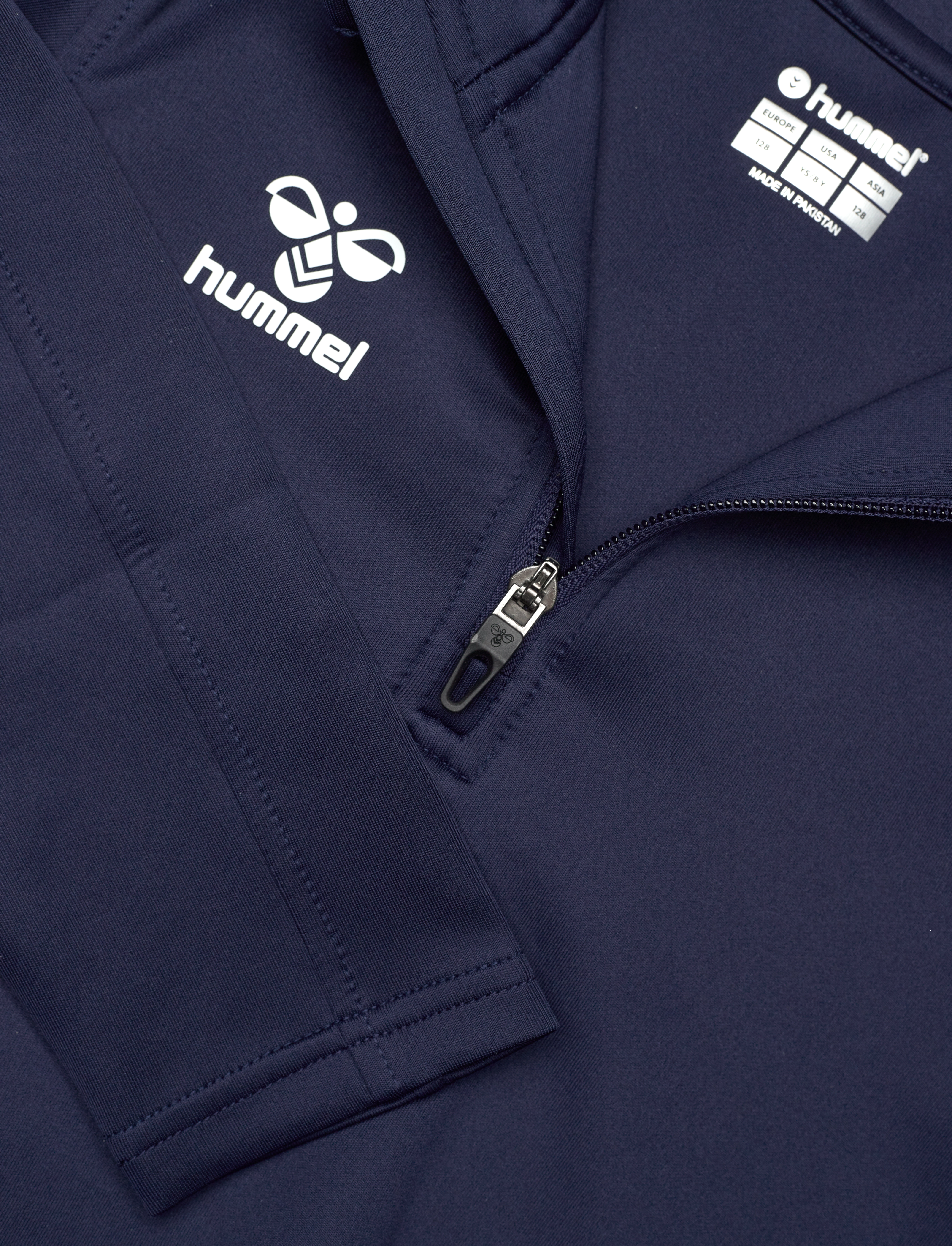 Hummel - hmlCORE XK HALF ZIP POLY SWEAT KIDS - sweaters - marine - 4