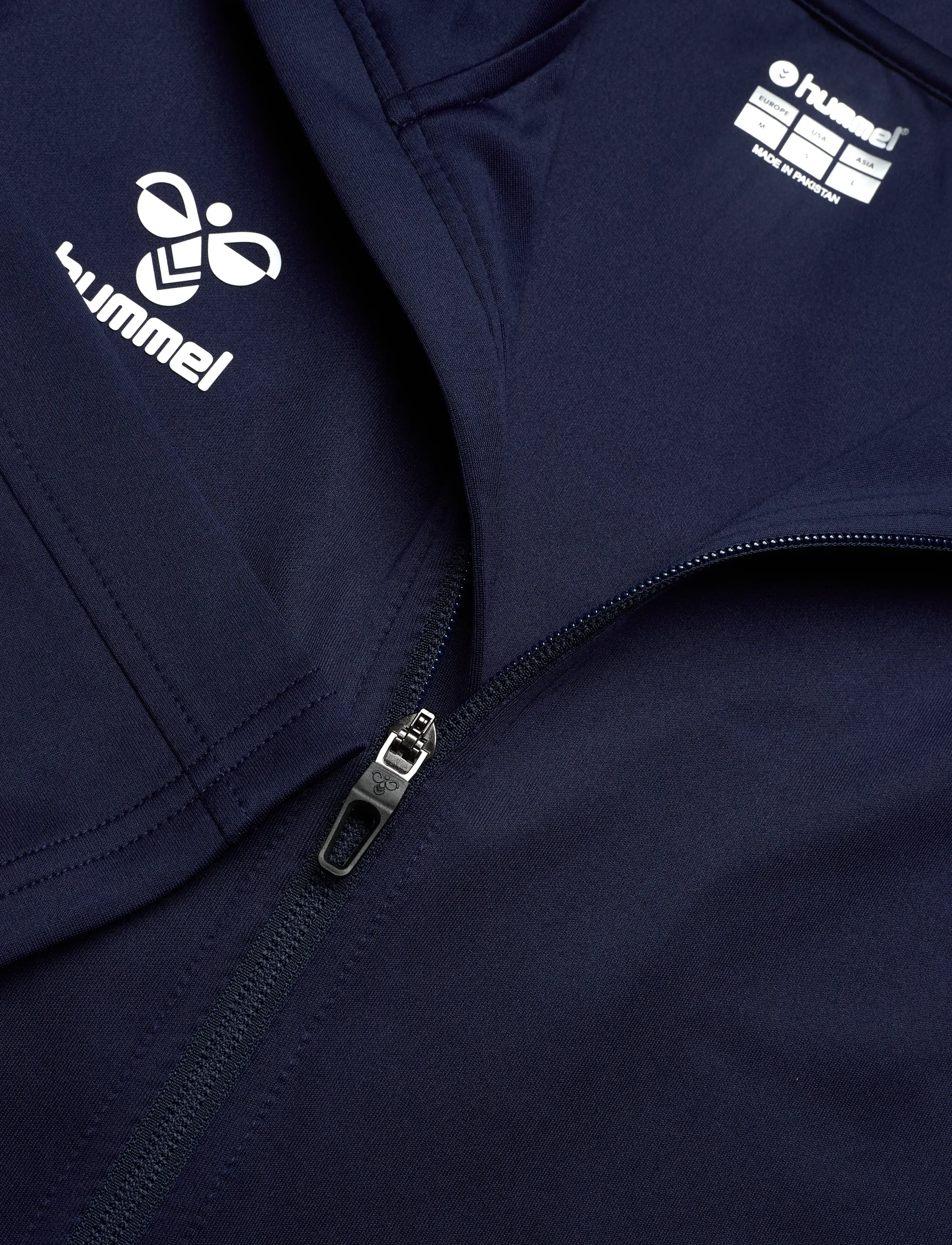 Hummel - hmlCORE XK POLY ZIP SWEAT - sweatshirts - marine - 4