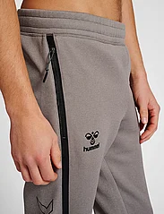 Hummel - hmlCIMA XK PANTS - spodnie sportowe - grey melange - 6