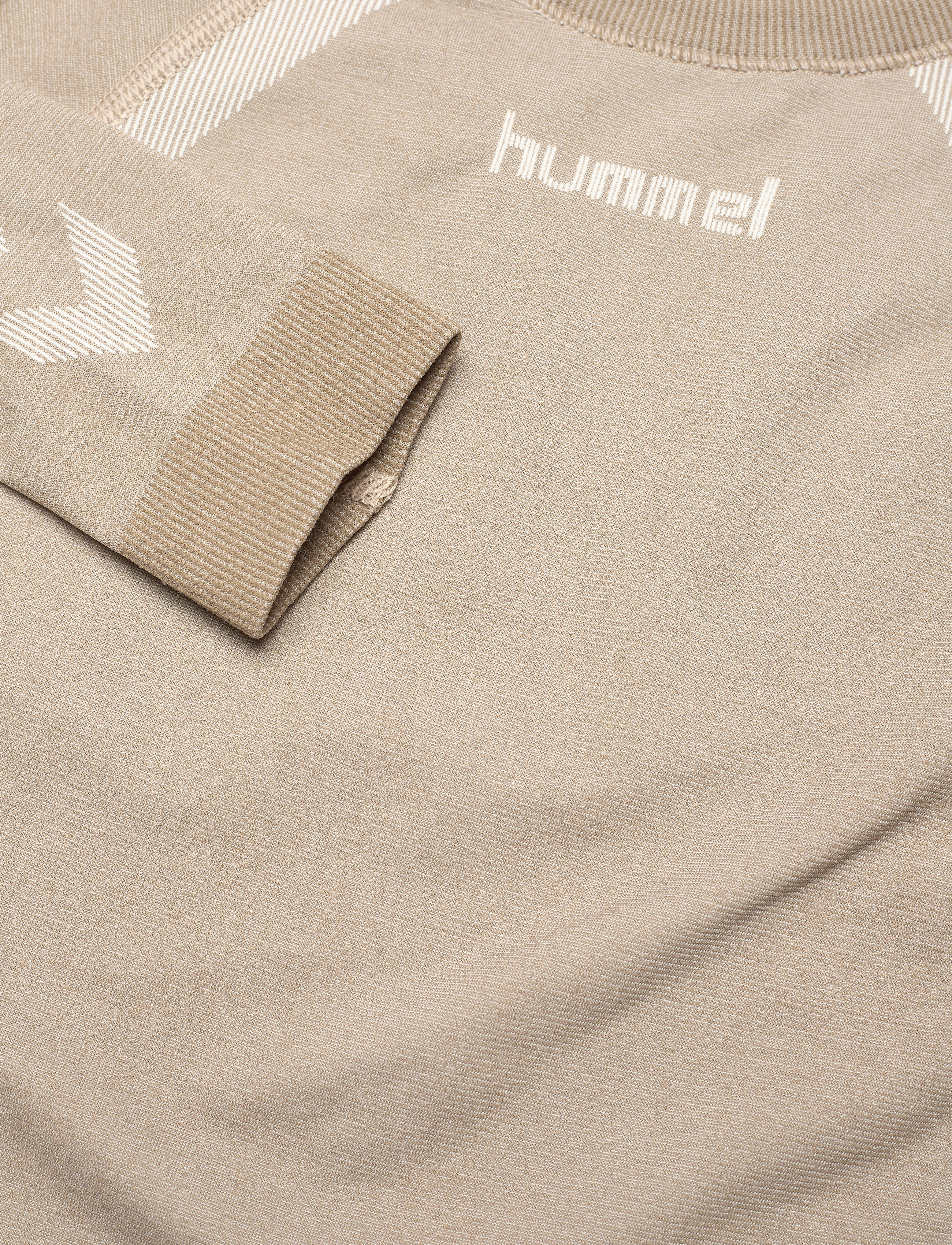 Hummel - hmlSPIN SEAMLESS T-SHIRT L/S - simply taupe - 2