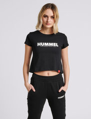 Hummel - hmlLEGACY WOMAN CROPPED T-SHIRT - de laveste prisene - black - 2