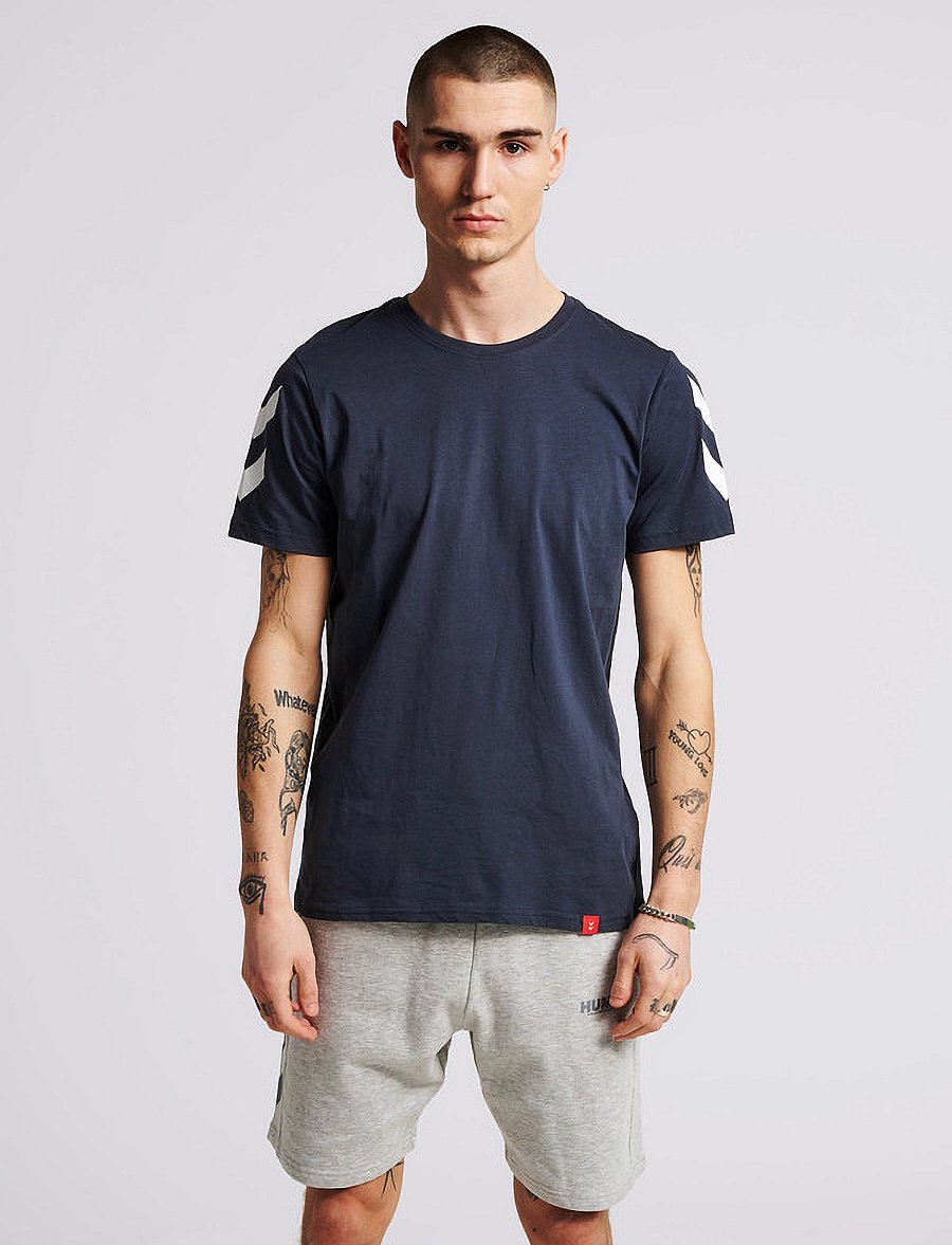 Hummel - hmlLEGACY CHEVRON T-SHIRT - blue nights - 5