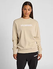 Hummel - hmlLEGACY SWEATSHIRT - bluzy i swetry - pumice stone - 3