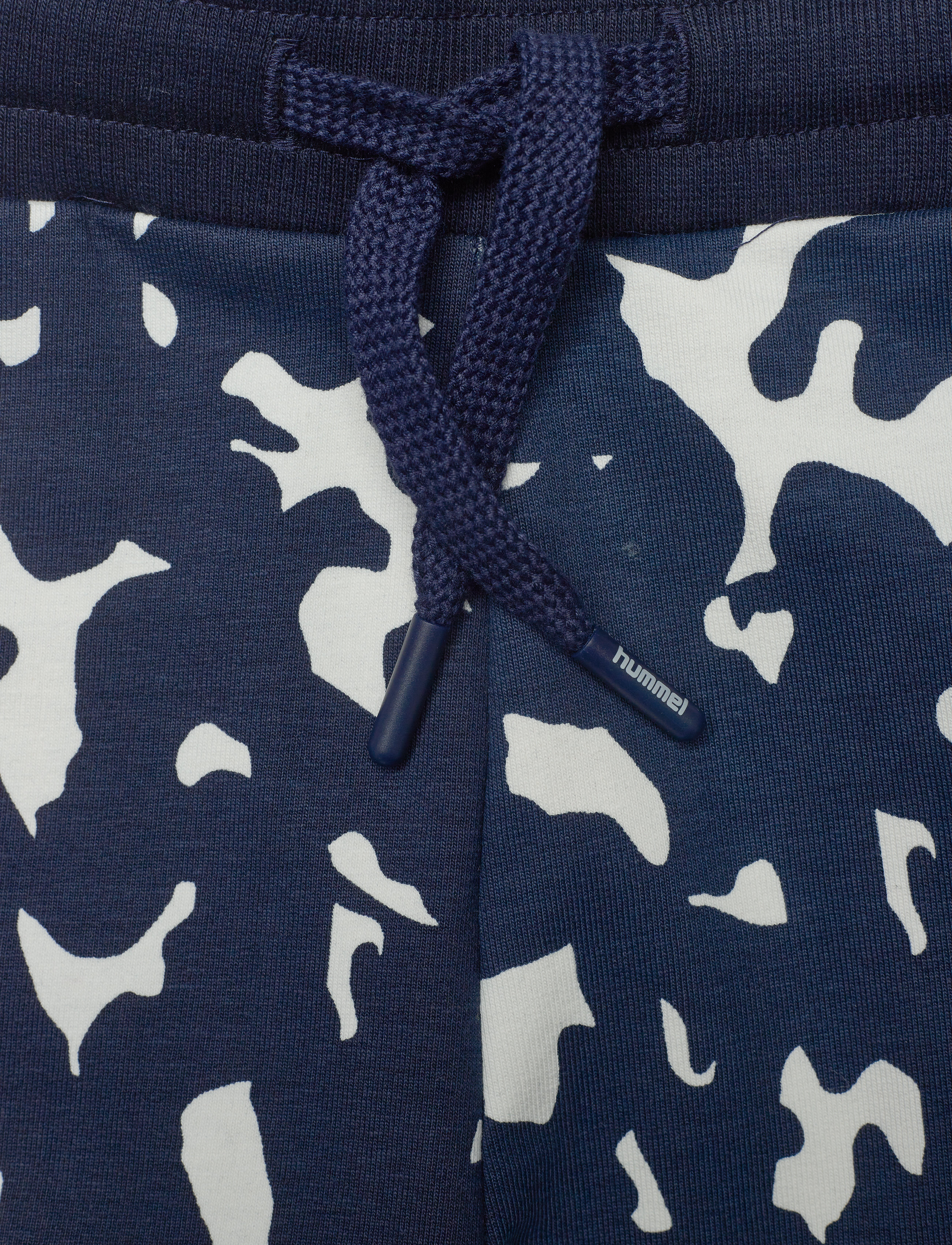 Hummel - hmlDITZ SHORTS - black iris - 3