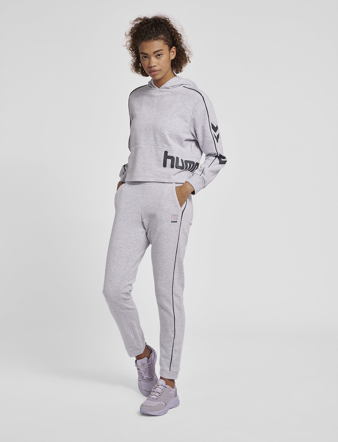 Hummel - hmlLGC YOKO CROPPED HOODIE - light grey melange - 3