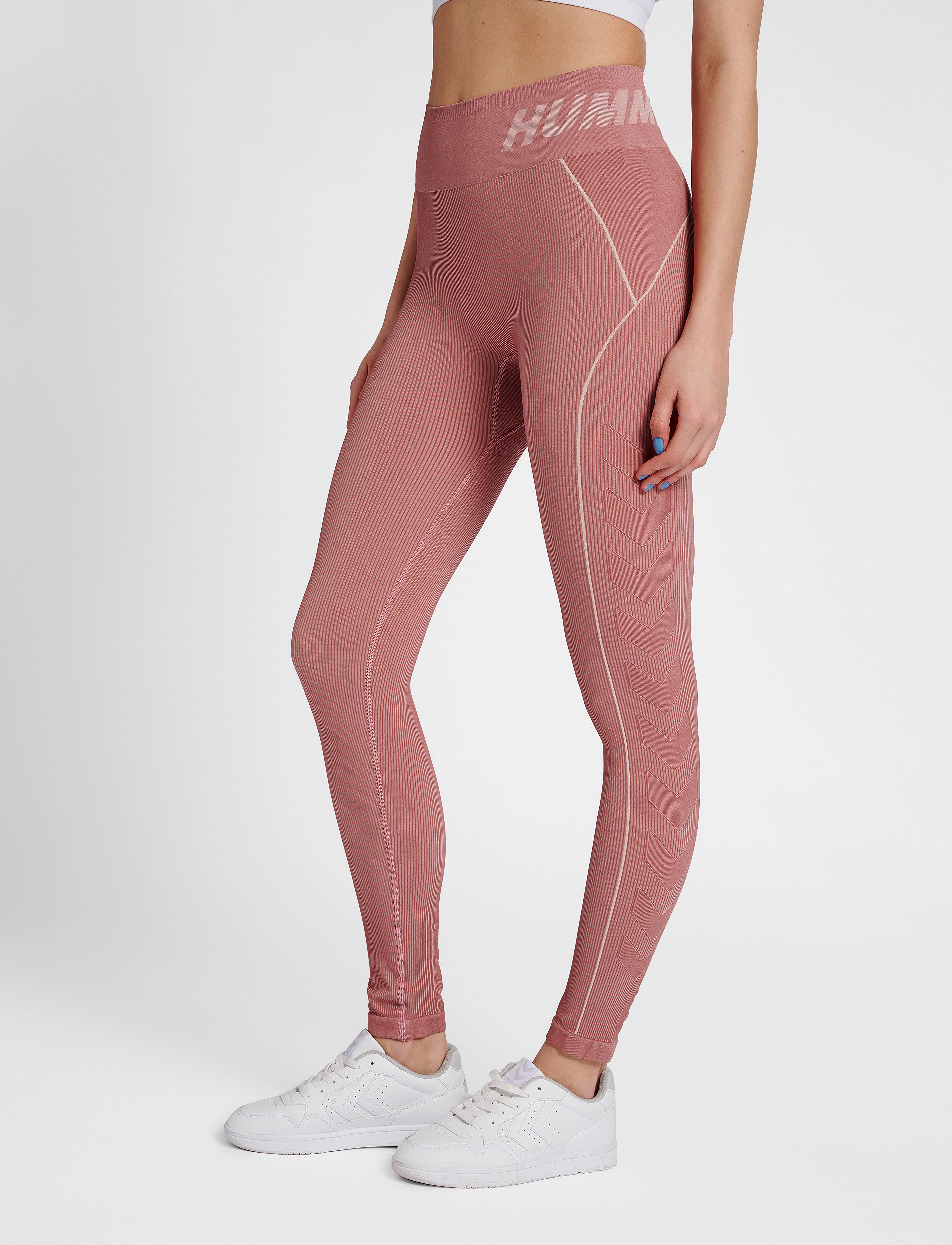 Hummel - hmlTE CHRISTEL SEAMLESS MW TIGHTS - withered rose/rose tan melange - 5