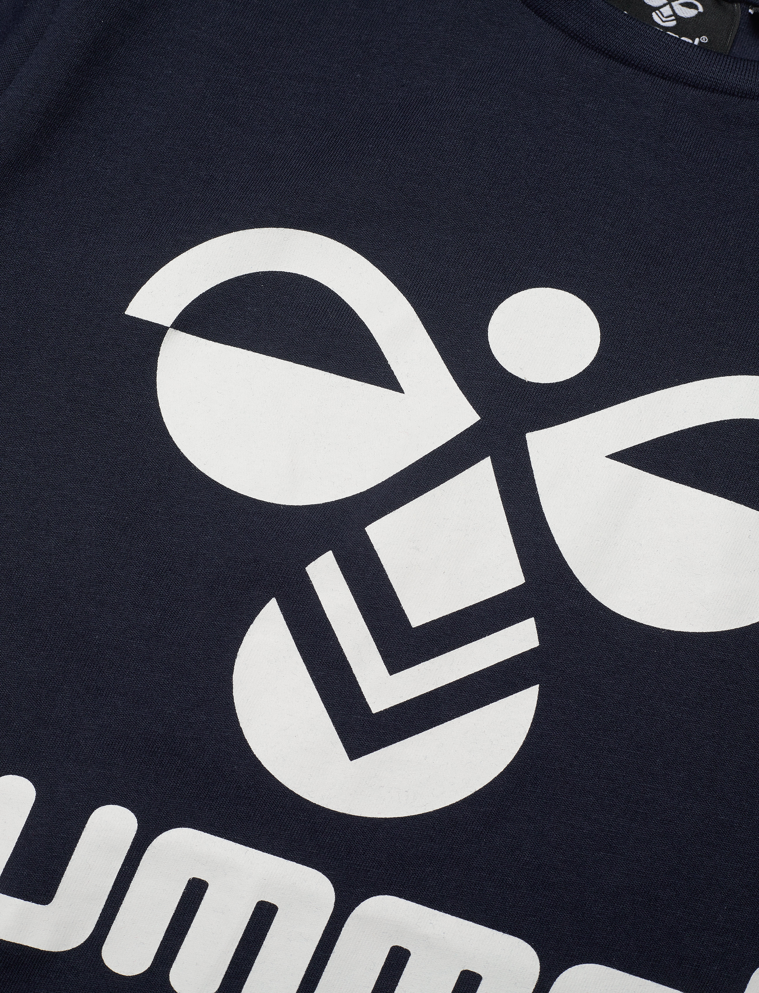 Hummel - hmlTRES T-SHIRT S/S - kortärmade t-shirts - black iris - 2