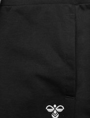 Hummel - hmlBASSIM SHORTS - lühikesed dressipüksid - black - 2