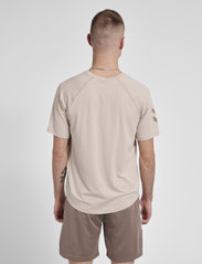 Hummel - hmlMT LAZE T-SHIRT - short-sleeved t-shirts - chateau gray - 4