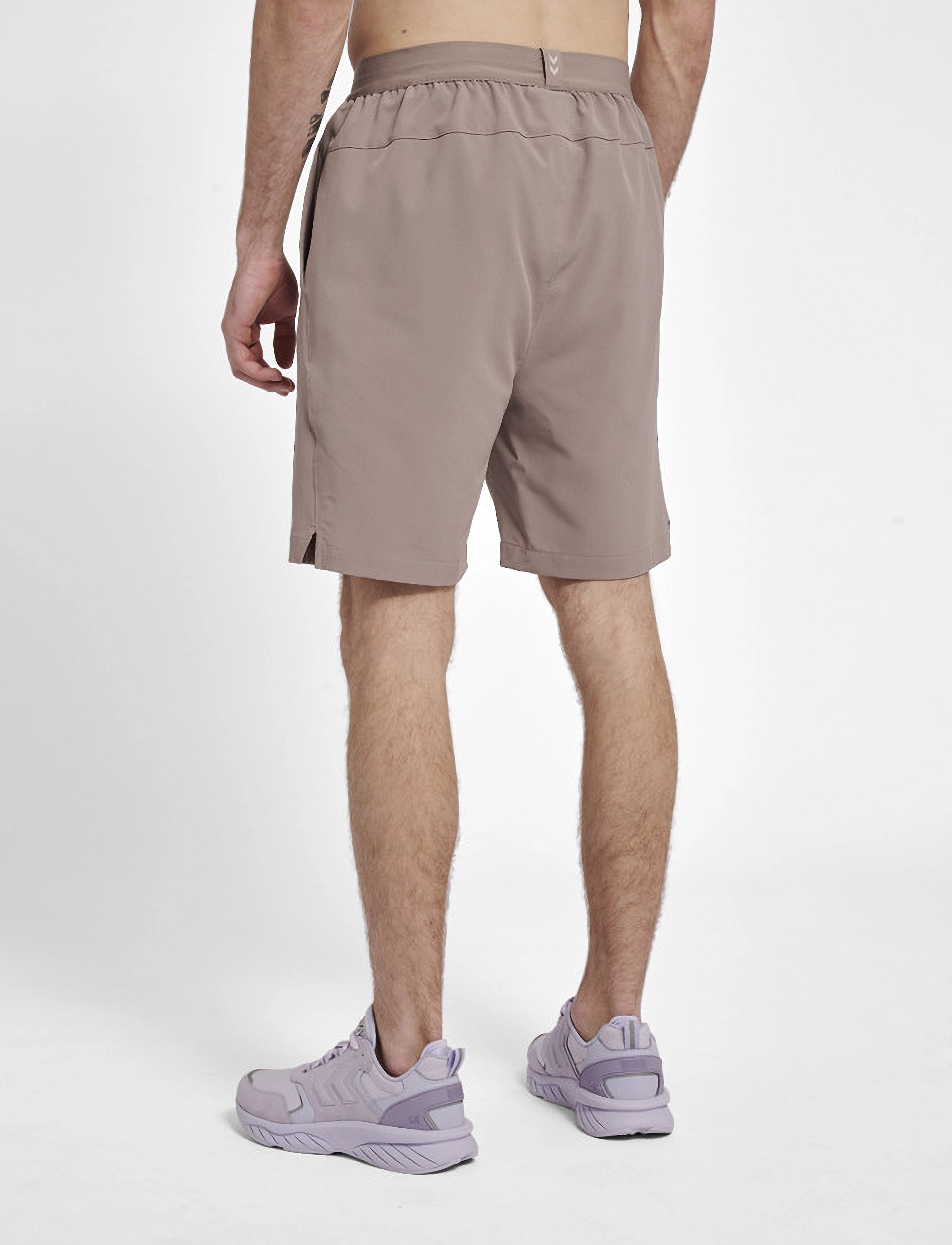Hummel - hmlMT DRAGON SHORTS - driftwood - 4