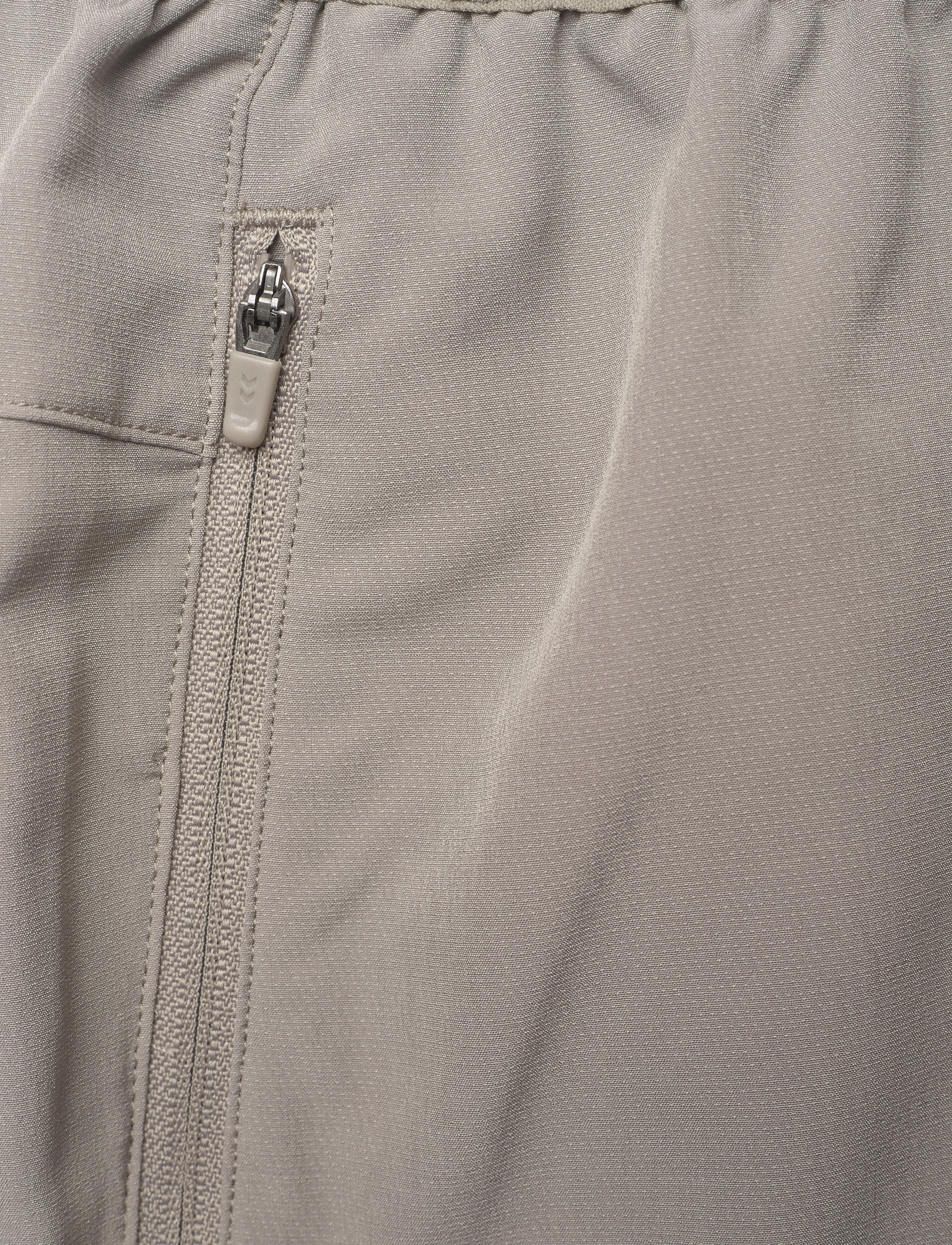 Hummel - hmlMT DRAGON SHORTS - driftwood - 5