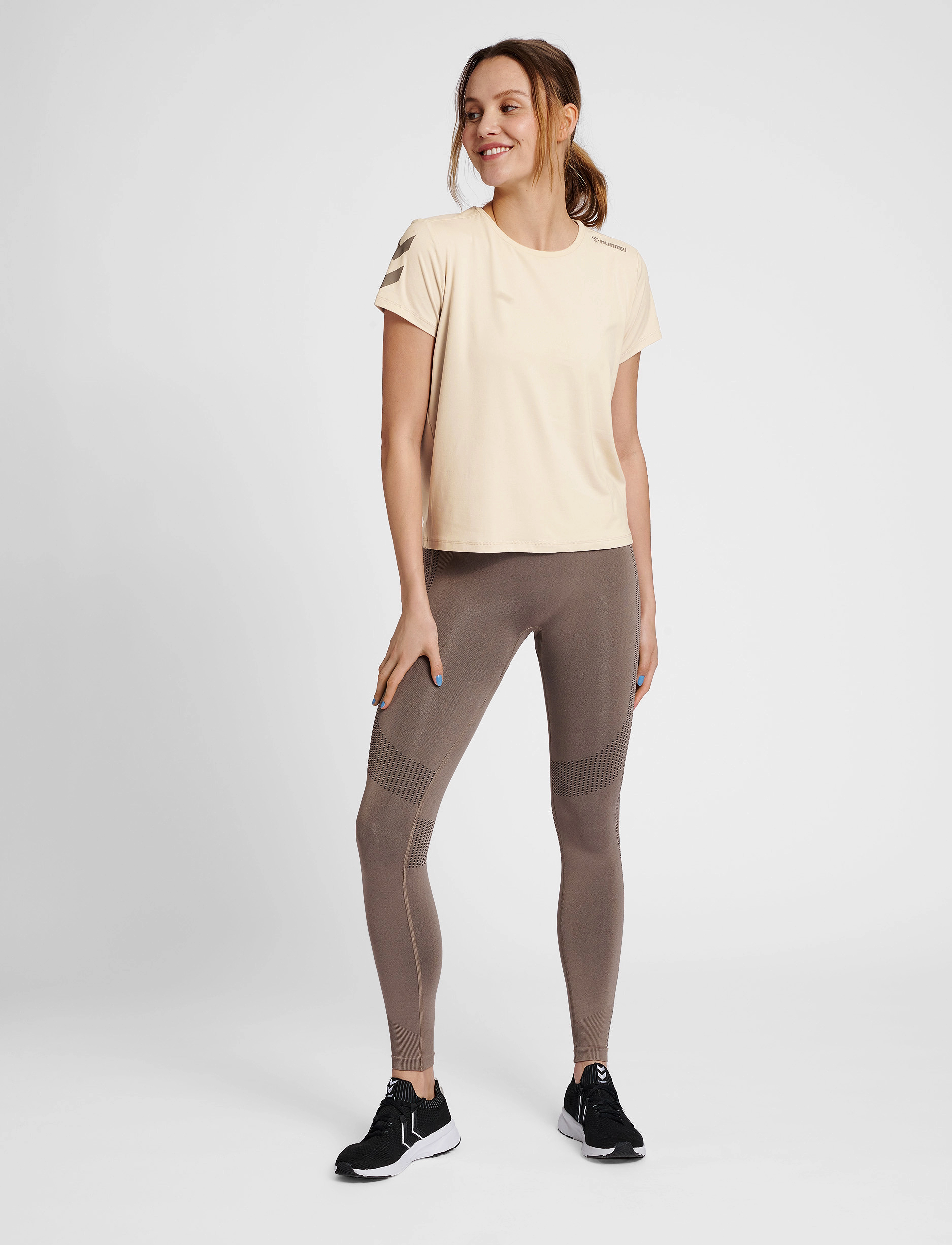 Hummel - hmlMT TAYLOR T-SHIRT - chateau gray - 3
