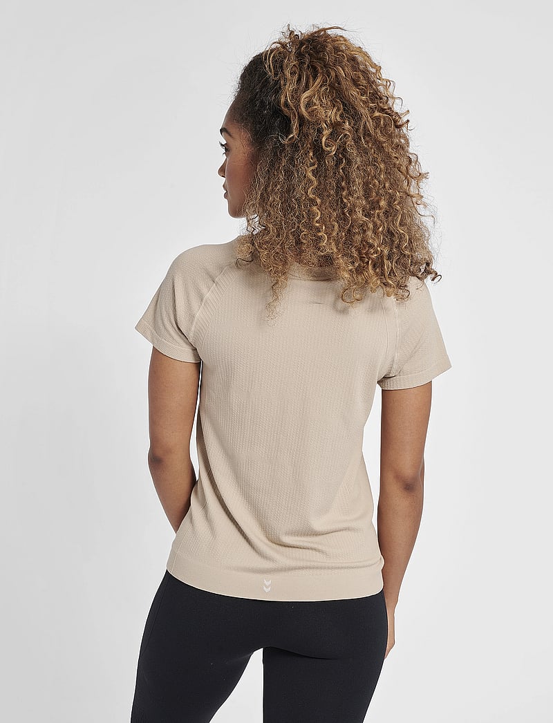 Hummel - hmlMT FLOW SEAMLESS T-SHIRT - t-shirts - chateau gray - 4