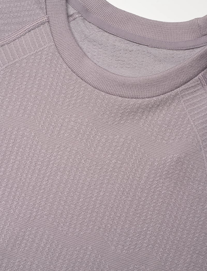 Hummel - hmlMT FLOW SEAMLESS T-SHIRT - t-shirts - minimal gray - 3