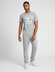 Hummel - hmlISAM 2.0 T-SHIRT - alhaisimmat hinnat - grey melange - 3