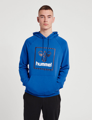 Hummel - hmlISAM 2.0 HOODIE - džemperi ar kapuci - true blue - 2