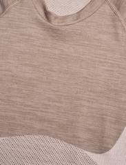 Hummel - hmlCLEA SEAMLESS TIGHT T-SHIRT - t-shirts - chateau gray/driftwood melange - 3