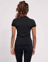 Hummel - hmlCLEA SEAMLESS TIGHT T-SHIRT - t-shirts - black melange - 4