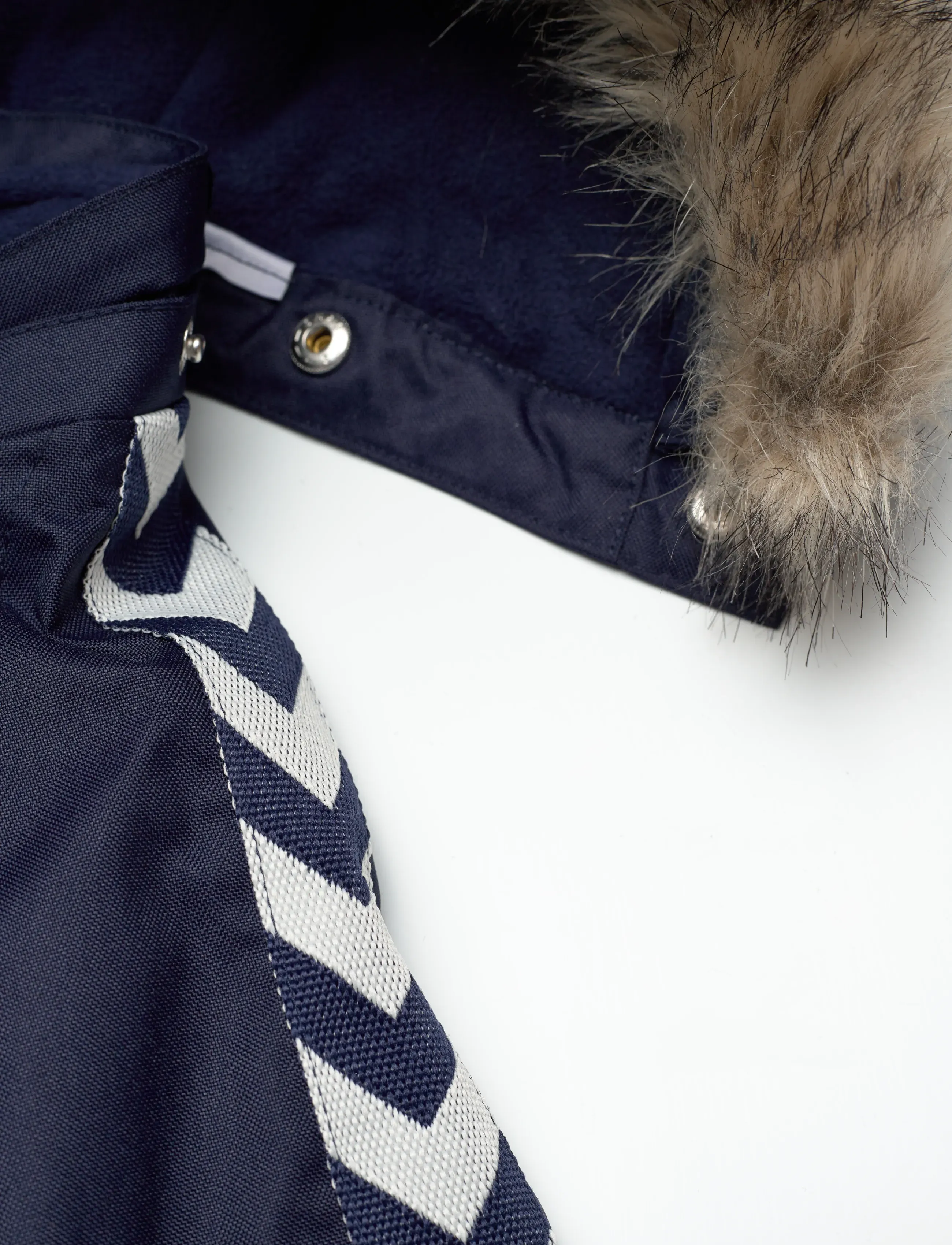 Hummel - hmlCANYON TEX JACKET - jakker - black iris - 3