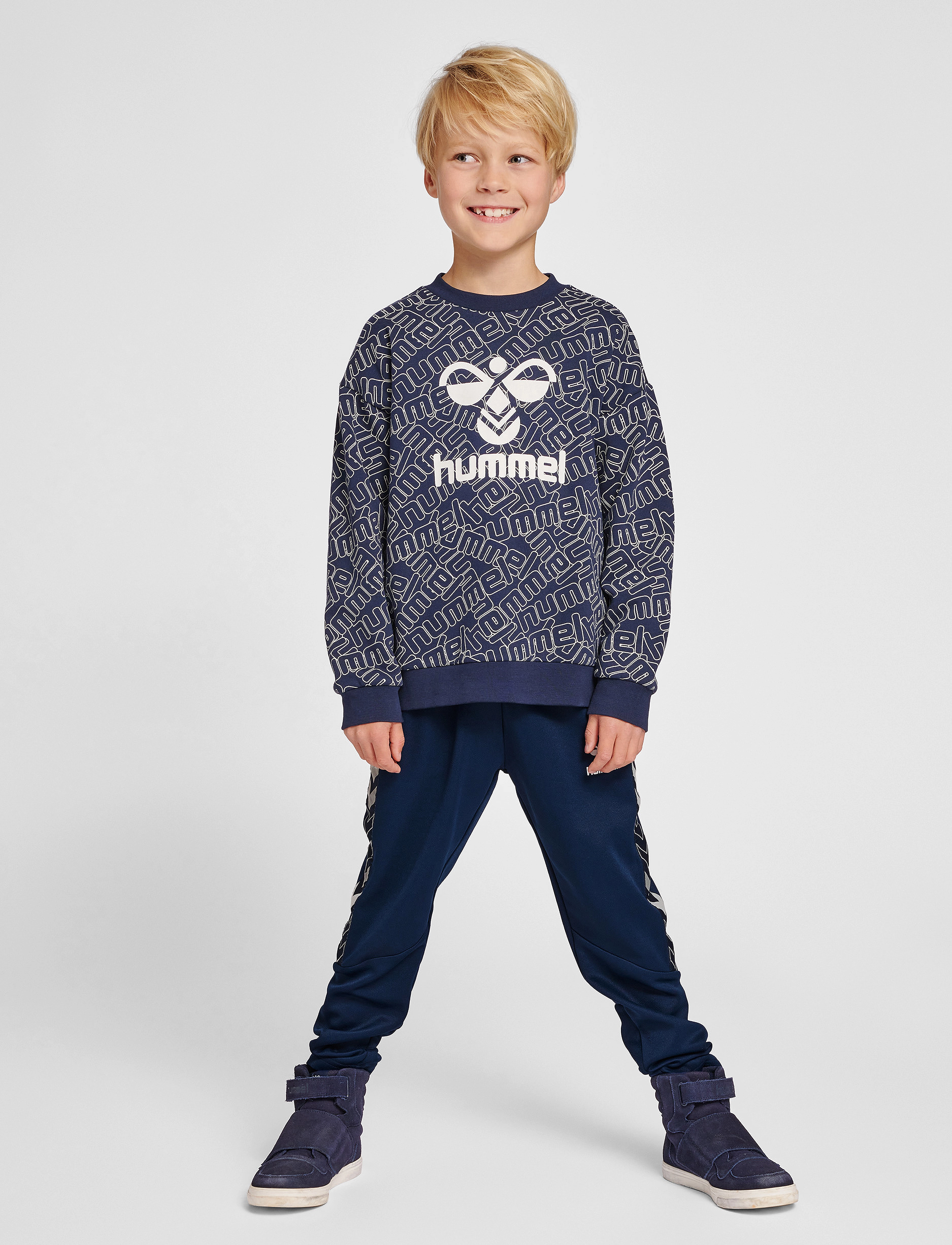 Hummel - hmlJAYCE PANTS - black iris - 2