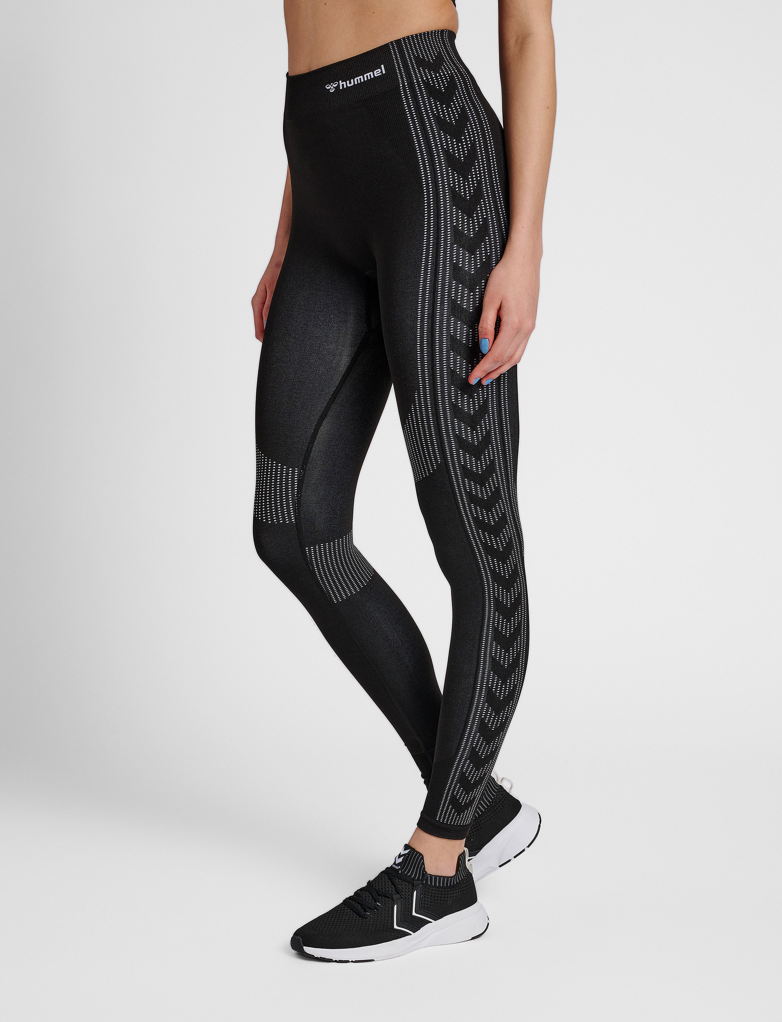Hummel - hmlMT SHAPING SEAMLESS MW TIGHTS - black - 5
