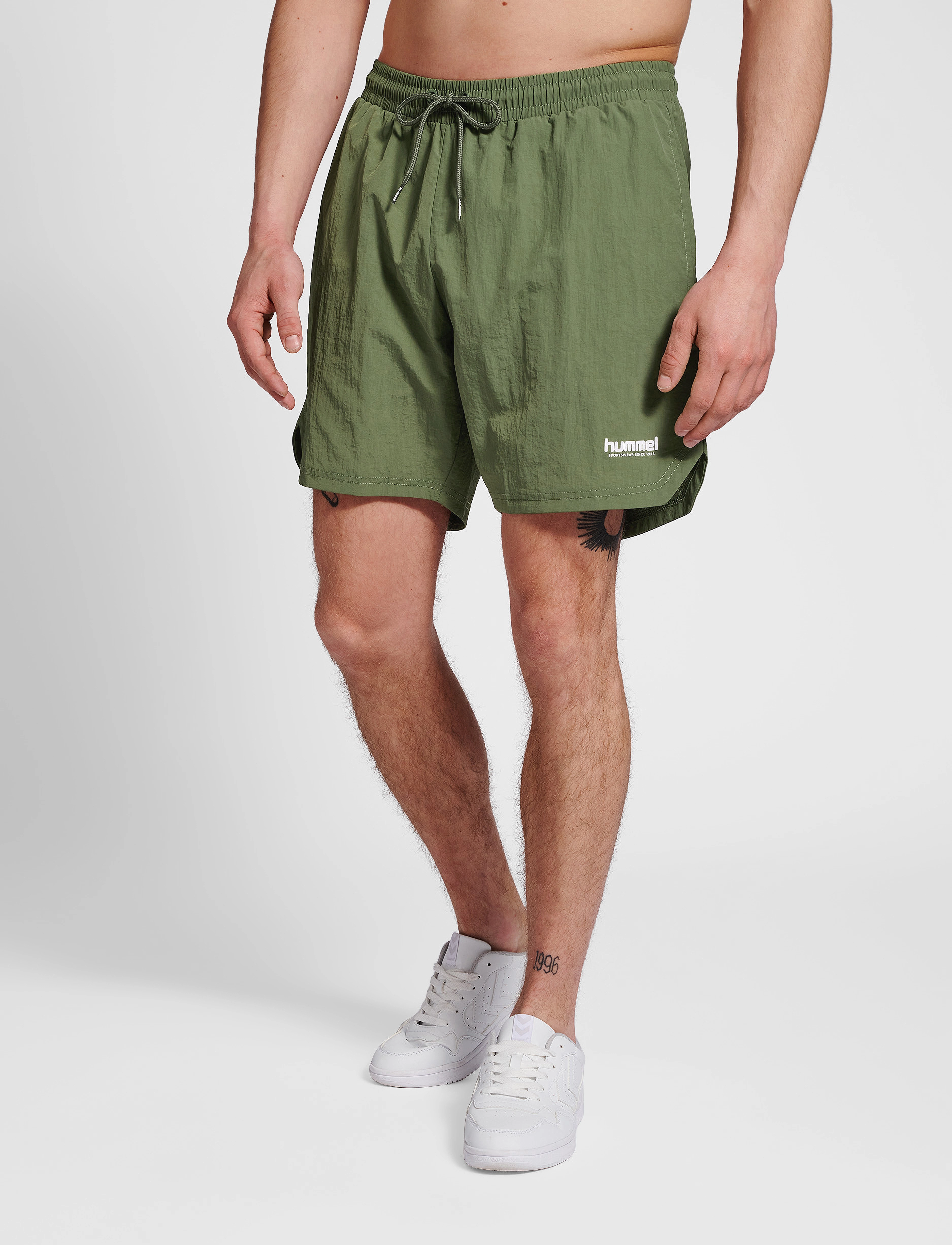 Hummel - hmlLGC TRAVIS WOVEN SHORTS - laveste priser - four leaf clover - 3