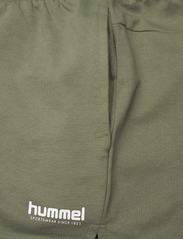 Hummel - hmlLGC SENNA SWEAT SHORTS - sweat shorts - four leaf clover - 2