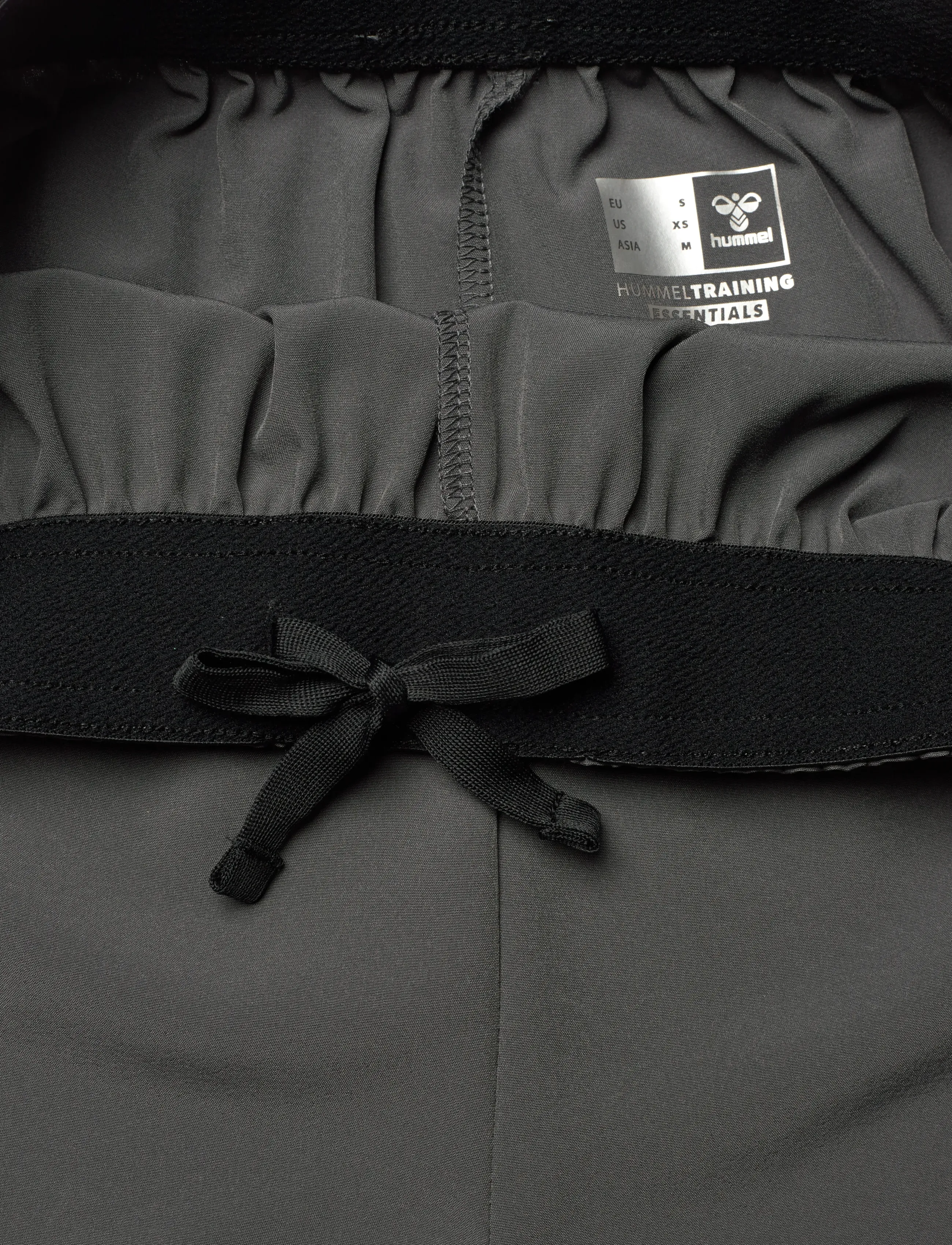 Hummel - hmlTE VITAL WOVEN SHORTS - lühikesed treeningpüksid - magnet - 2