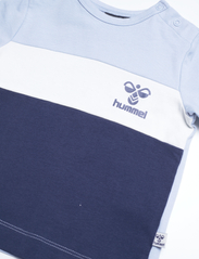 Hummel - hmlAZUR BLOCK T-SHIRT S/S - kortärmade t-shirts - celestial blue - 2