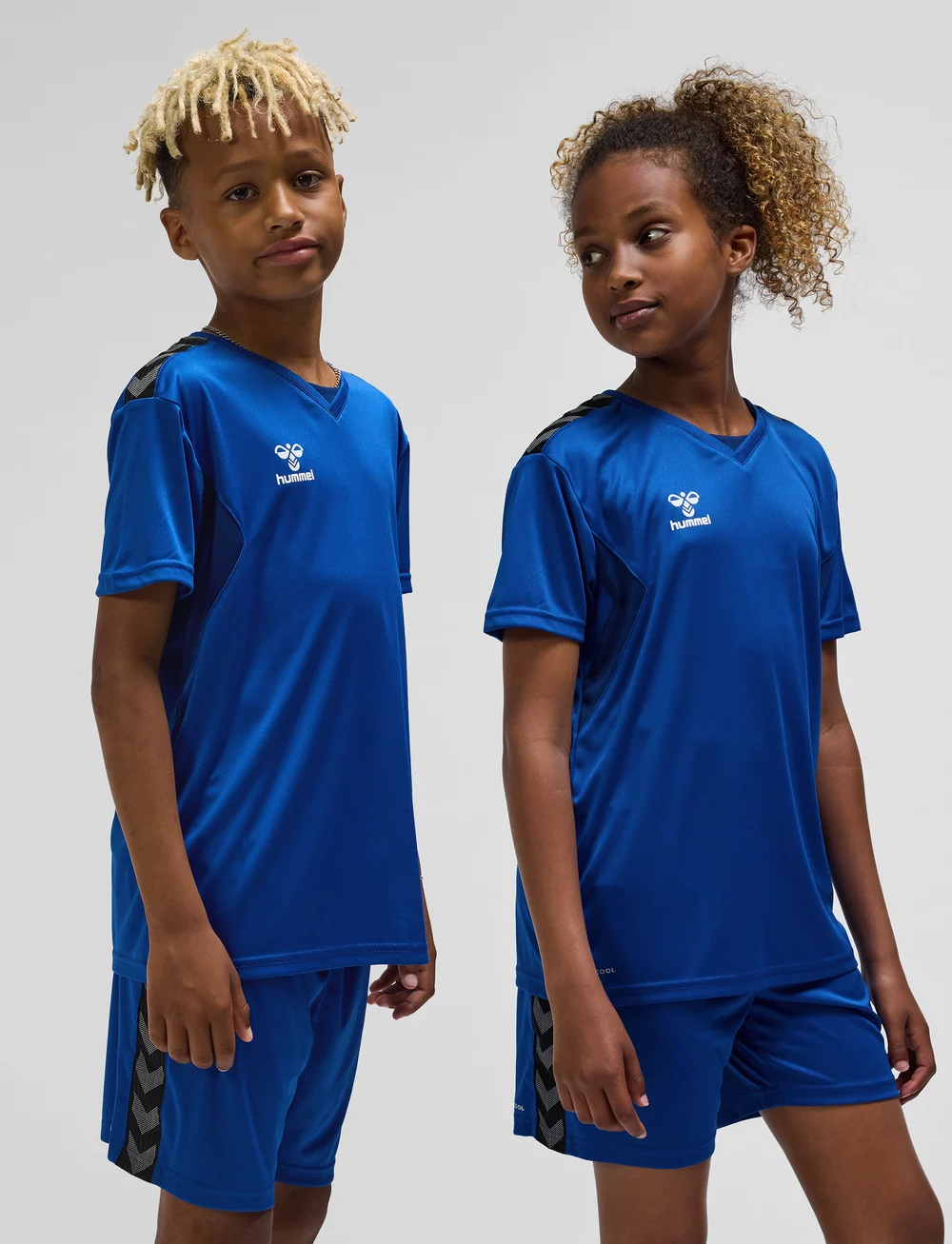 Hummel - hmlAUTHENTIC PL JERSEY S/S KIDS - kortärmade t-shirts - true blue - 0