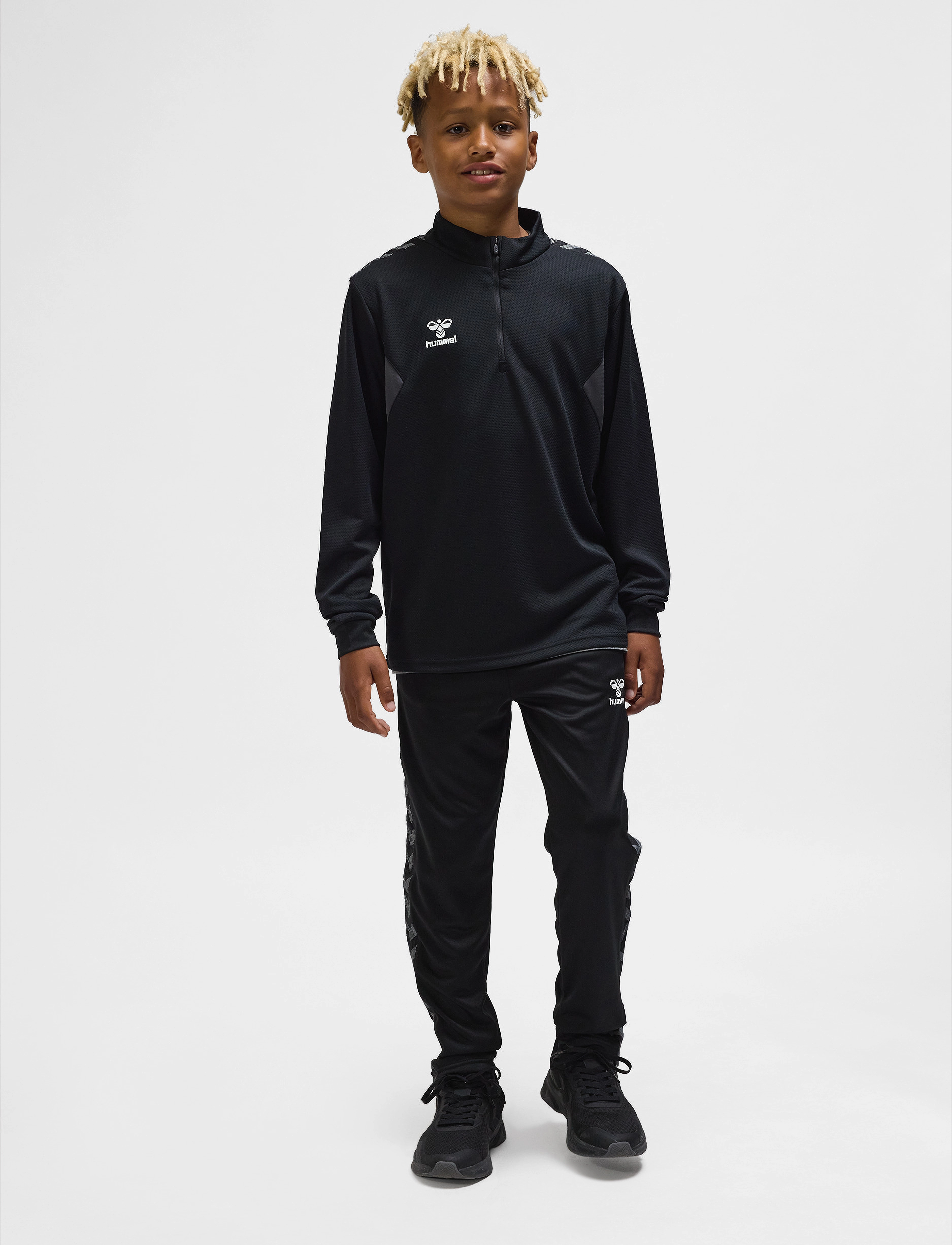Hummel - hmlAUTHENTIC HALF ZIP SWEAT KIDS - sweatshirts - black - 3