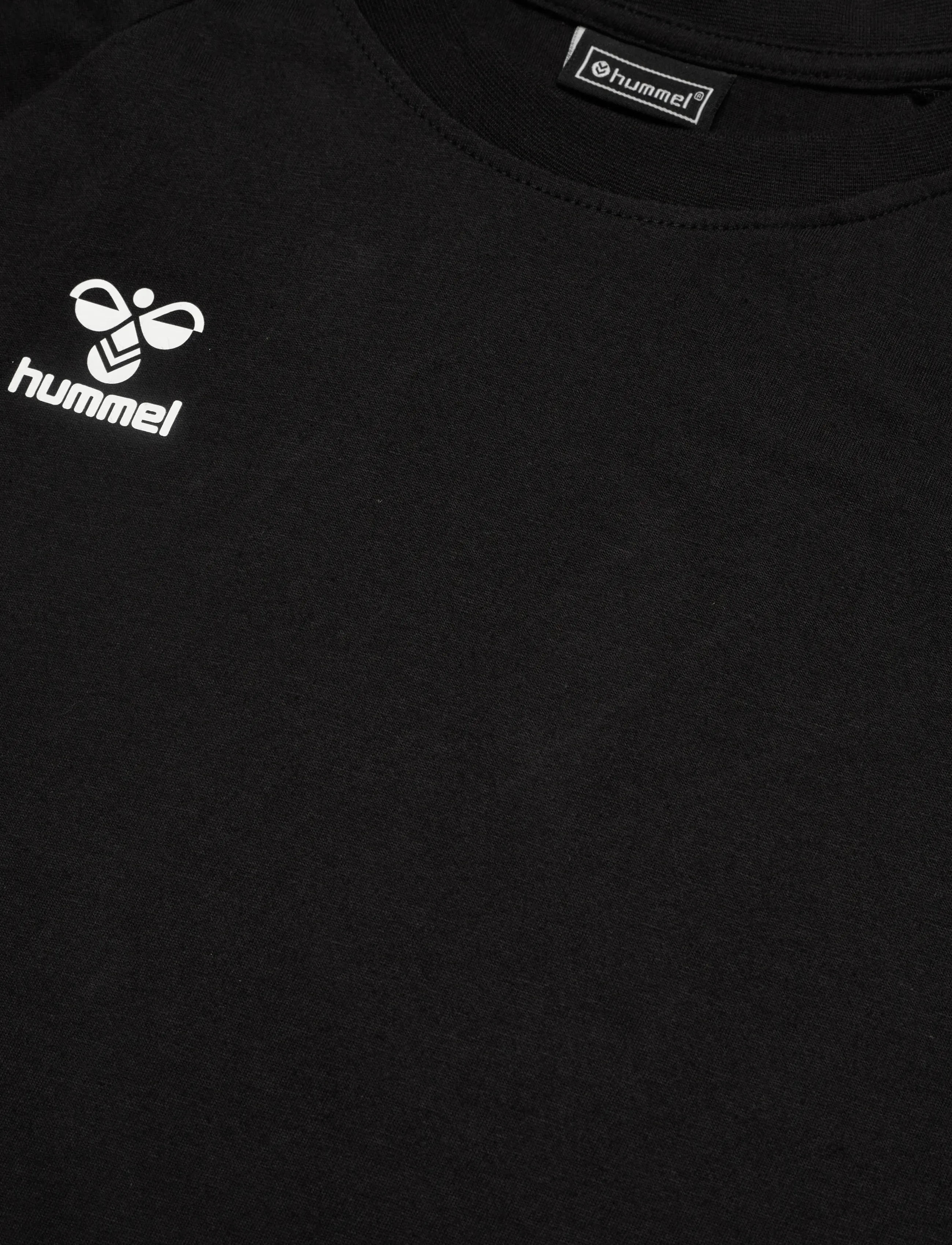 Hummel - hmlTRAVEL T-SHIRT S/S WOMAN - t-shirts - black - 2