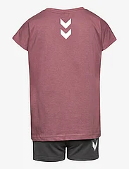 Hummel - hmlNOVA SHORTS SET - sets with short-sleeved t-shirt - rose brown - 1
