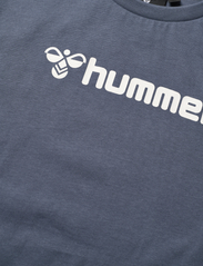 Hummel - hmlNOVET SHORTS SET - set med kortärmad t-shirt - bering sea - 4