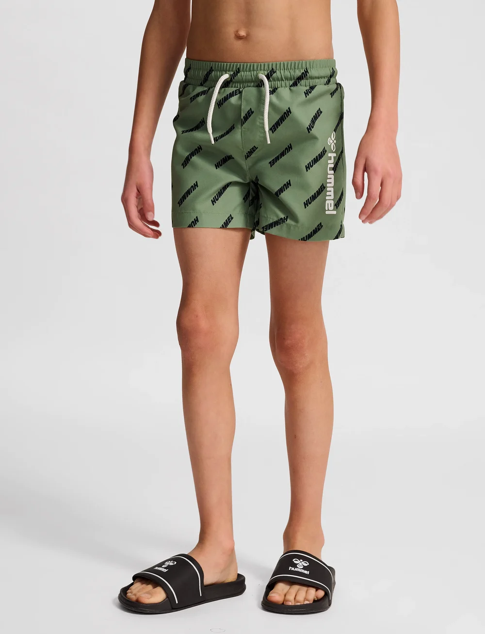 Hummel - hmlCHILL BOARD SHORTS - badehosen - hedge green - 0