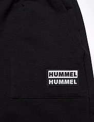 Hummel - hmlOWEN SHORTS - sweatshorts - black - 2