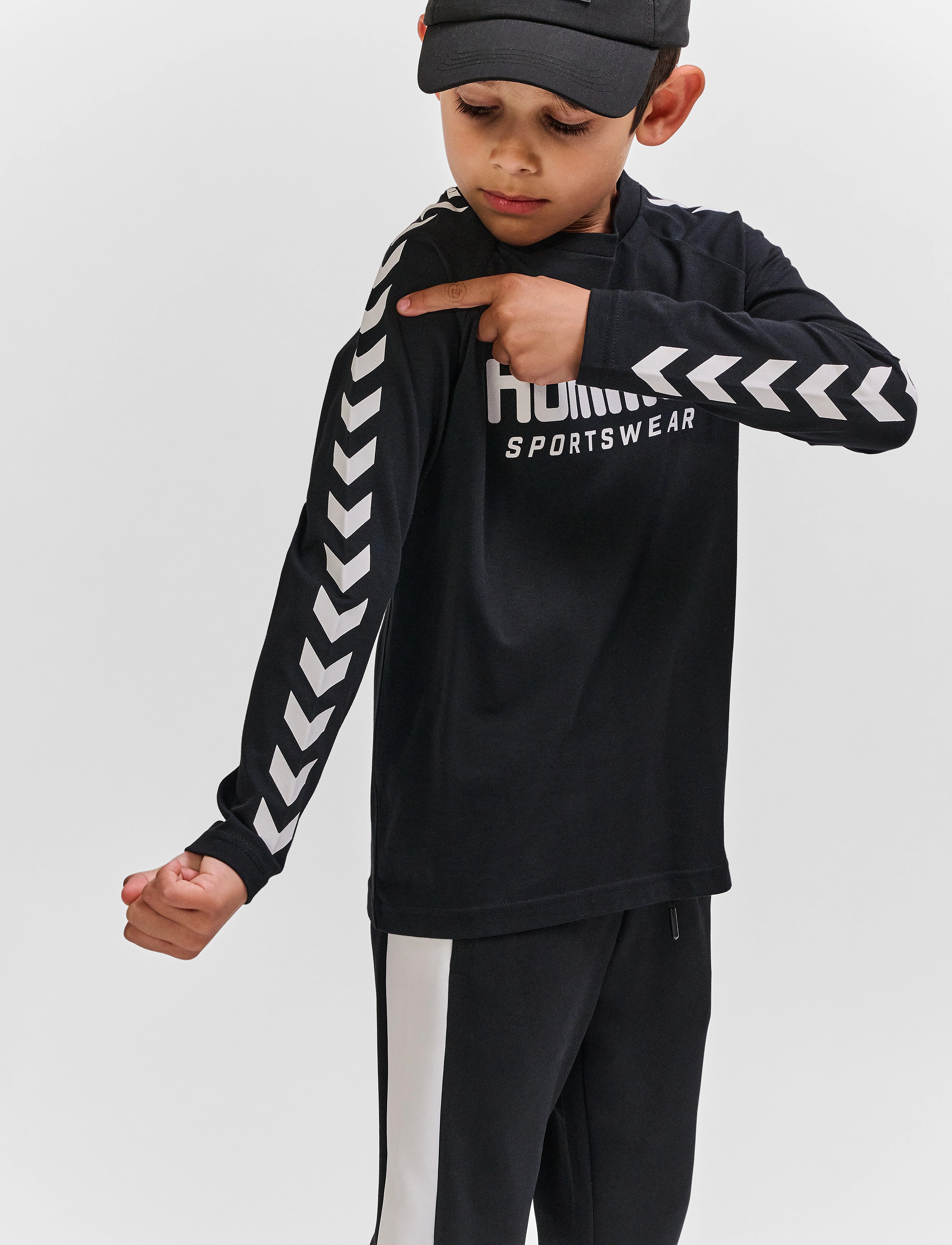 Hummel - hmlREADY T-SHIRT L/S - black - 4